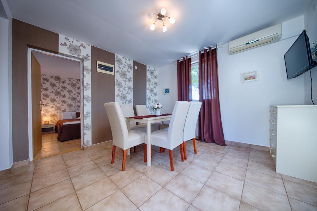 Apartments Perla 卢卡瓦克 外观 照片