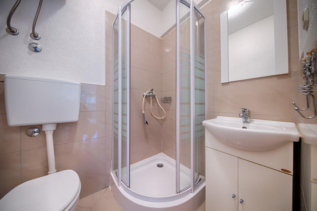 Apartments Perla 卢卡瓦克 外观 照片